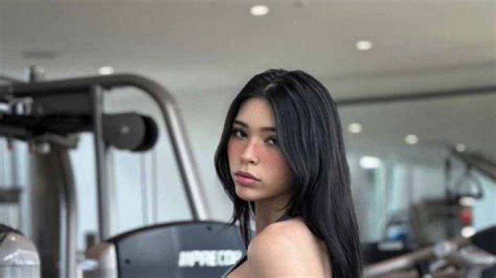 Aishah Sofey: Fitness, Lifestyle & Entrepreneurship