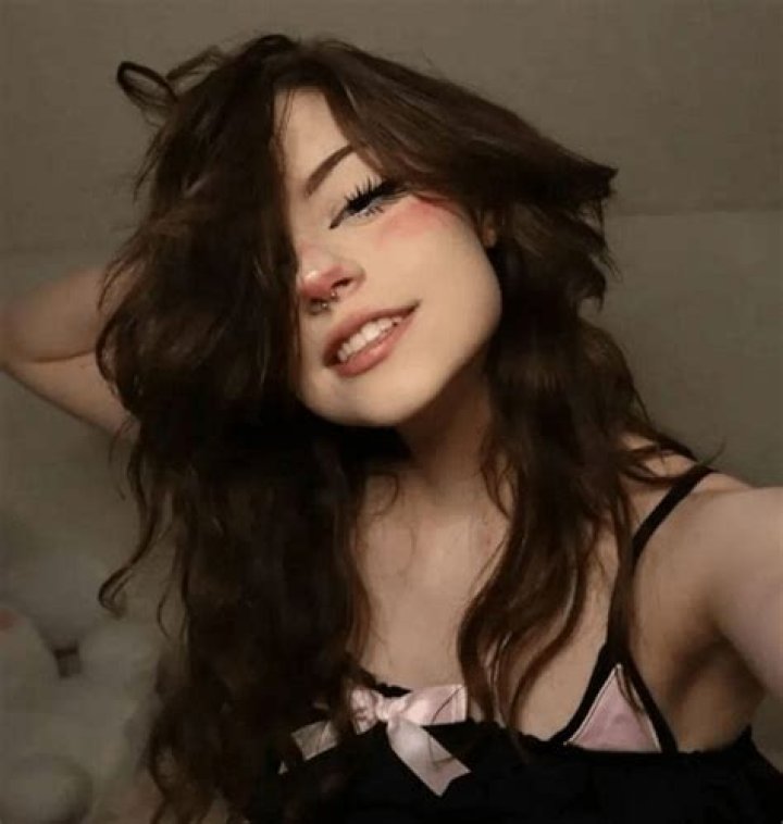Hannah Uwu OnlyFans: A Comprehensive Guide to Her Journey, Content, and Influence