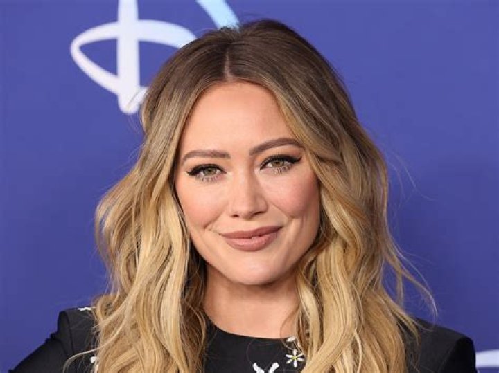 Hilary Duff's Body: Height, Weight, & Secrets! | [Updated]