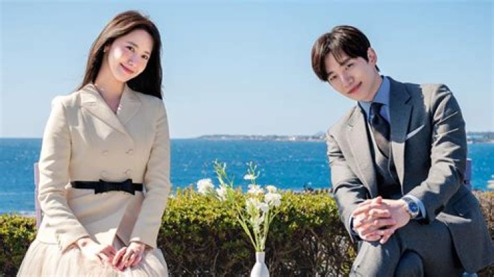 Junho & Yoona: Latest News & Dating Rumors Explored!
