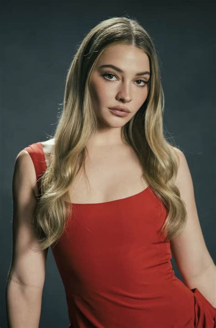 Madelyn Cline Hottest Pictures: Unveiling Her Stunning Journey