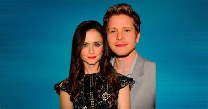 Matt Czuchry's Wife & Dating Life: Is the "Gilmore Girls" Star Married?