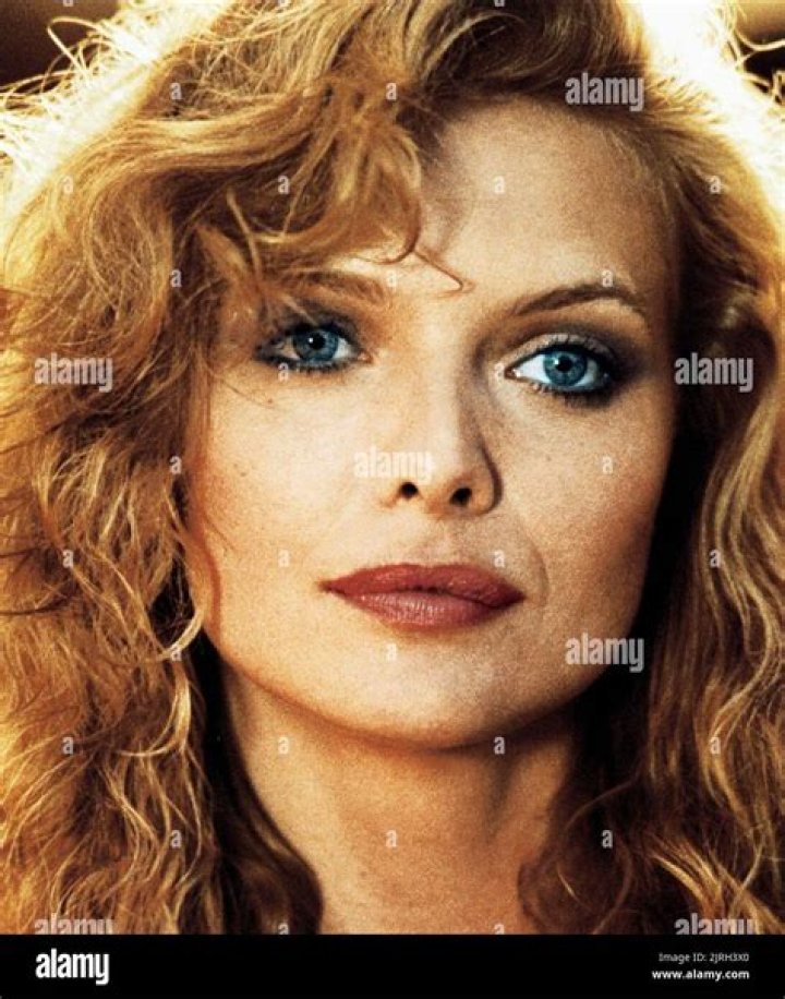 Michelle Pfeiffer in the 1990s: A Decade of Iconic Performances and Glamour