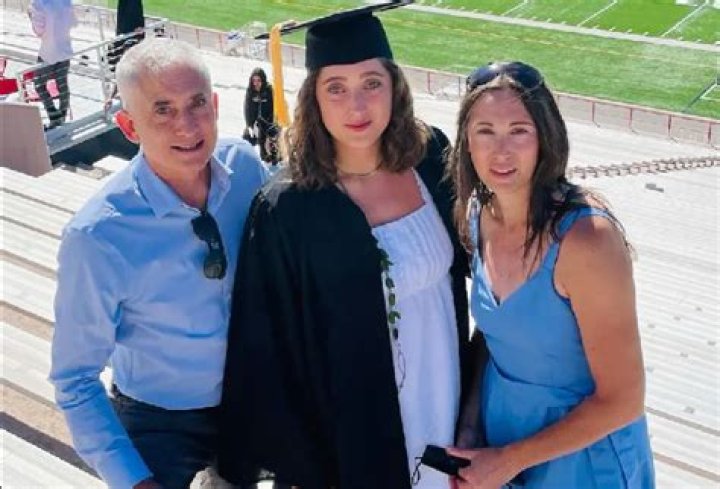 Rebecca Muir: Unveiling David Muir's Sister & Their Lives