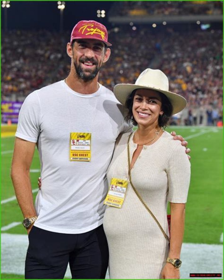 Unveiling Nicole Johnson: Model, Mom & More | Latest Updates